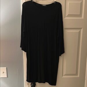 sexy black shift Dress with mesh v-neck